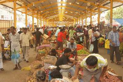 Market in Pettah, Colombo, Sri Lanka