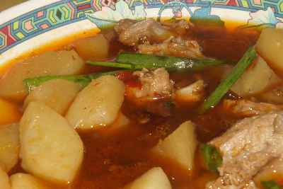 Chinese/Tibetan food: Pork and potato curry, similar to hong-shao red braising