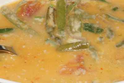 Tibetan/Bhutanese food: Himadatshe (Himadatse, Hemadatsi) Bhutani National Cheese Soup with green Chili