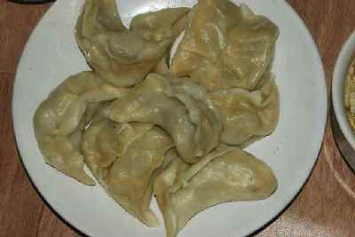 Indian / Tibetan food: Meat momo (stuffed steamed dumplings)