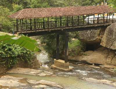 Bogoda Palama (roofed wooden bridge) near Bandarawela, Badulla and Ella, Hill Country, Sri Lanka