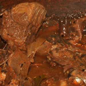 Sri Lankan Food: Fish Curry with Goraka and Tamarind 