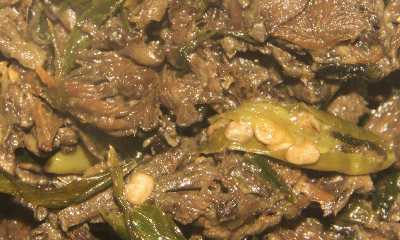 Manipuri/Indian Food: Split-gill mushroom stew (Kangla-yen, Schizophyllum commune) 