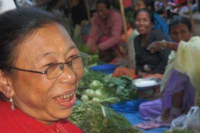 Friendly market woman at „Mother Market“ Ima Keithel in Imphal, Manipur, North-East India