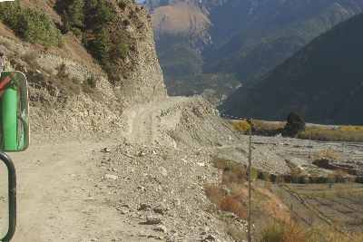 Jomsom Highway between Kobang and Tukuche (Mustang, Nepal)
