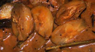Sri Lankan Food: Ambarella (Spondias dulcis) Curry in Coconut milk sauce, eaten in Pink House (Tourist Guest House in Kandy)