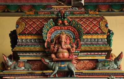 Ganesha riding mouse Mushka at Selva Vinayagar Kovil temple in Kandy (Maha-Nuwara), Sri Lanka