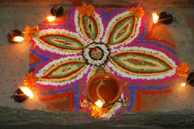 Lichter und Farben zum Dipawali Hindu-Fest in Kathmandu (Nepal/Kathmandu-Tal)