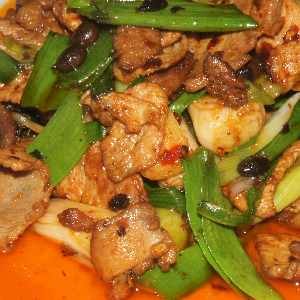 Chinese food: Yan-jian rou, pork fried with salt