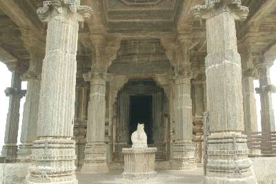 Former Jain temple now used as Shiva Mandir, Kumbhalgarh, Rajasthan (India)