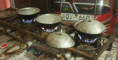Sri Lankan Food: Making Hoppers (Appa) in bowl-shaped pans