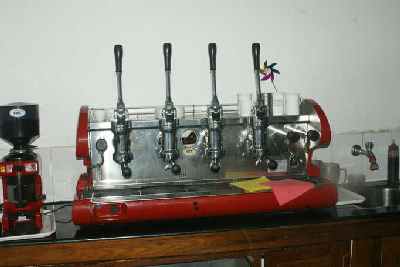 Old-Style espresso machine in Pondicherry (Puducheri), South India