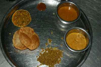 Indian Food: Vegetarian Meal served in Adinath Mandir Jain Temple, Ranakpur, Rajasthan (India)