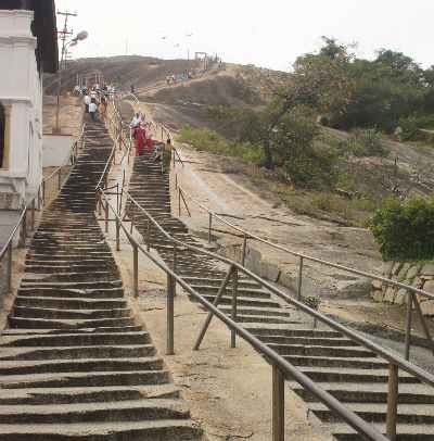 Staircase  ascent to Vindhyagiri, in Sravanabelagola, Karnataka (India)