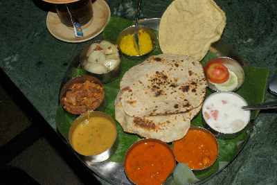 Indian Food: Mediocre Karnataka meals with North Indian Chapati and Raita