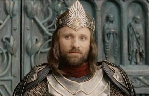 Aragorn (Viggo Mortensen) bei seiner Krönung
