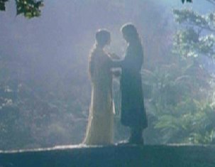 Viggo Mortensen (Aragorn) und Liv Tyler (Arwen) in
	  Bruchtal (Rivendell)
