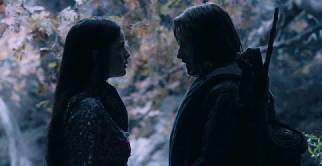 Aragorn (Viggo Mortensen) und Arwen (Liv Tyler) beim Gespräch in Bruchtal